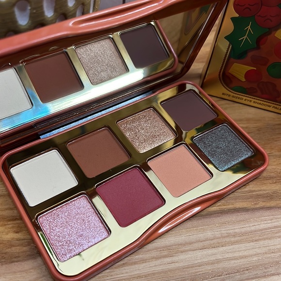 NIB! Too Faced
Forbidden Fruitcake Palette - Picture 8 of 11